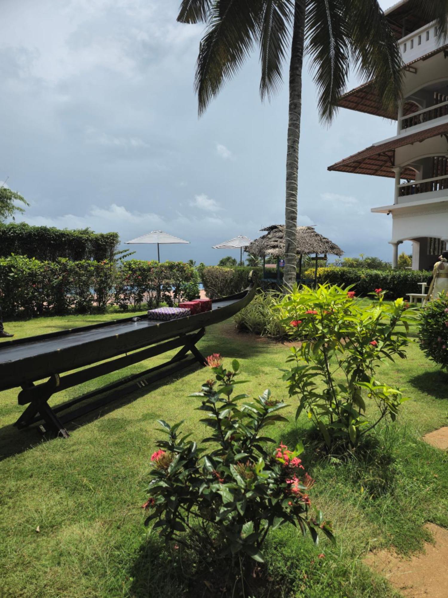 Aadisaktthi Leisure Resort, Kovalam Thiruvananthapuram Exterior foto